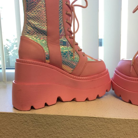 PRE LOVED Cape Robbin -Pink Poison Platforms Boots PNK/7- SH227 - Picture 4 of 8